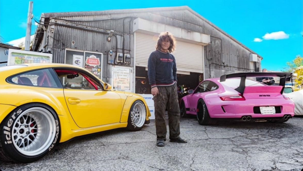 Viral Phenomenon Akira Nakai to Build Porsche LIVE