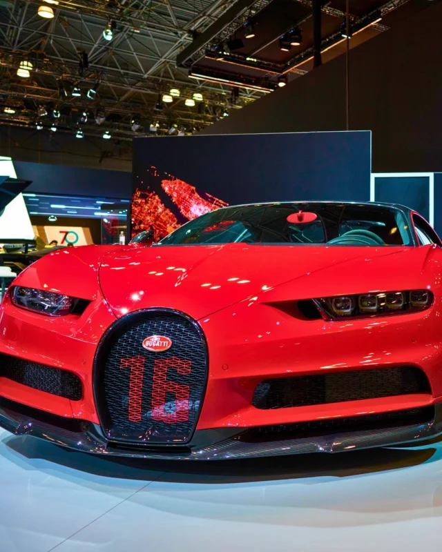 Proof that even supercars love Halloween. 👻 Meet the BOO-gatti Chiron.
Happy Halloween from the New York International Auto Show! 🏎️🎃